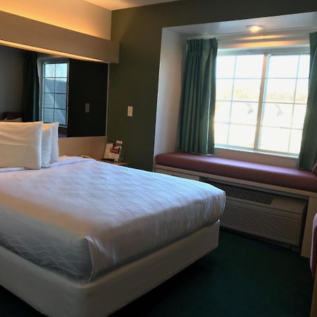 Mariner'S Village Resort Carlyle Extérieur photo