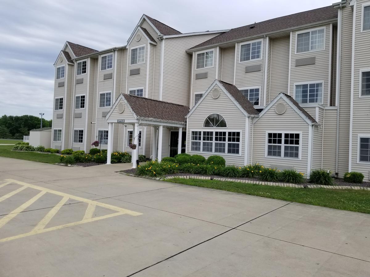 Mariner'S Village Resort Carlyle Extérieur photo