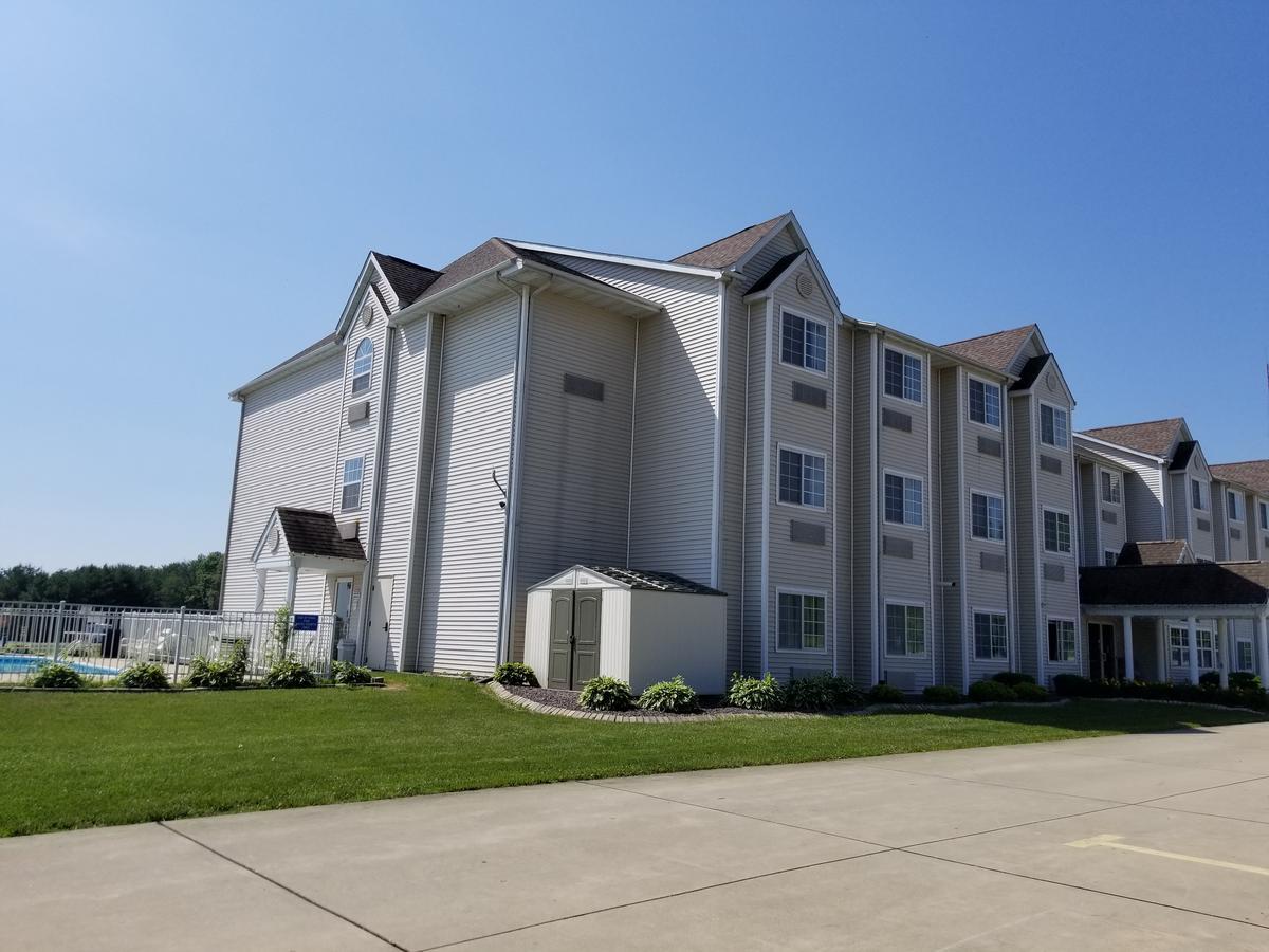 Mariner'S Village Resort Carlyle Extérieur photo