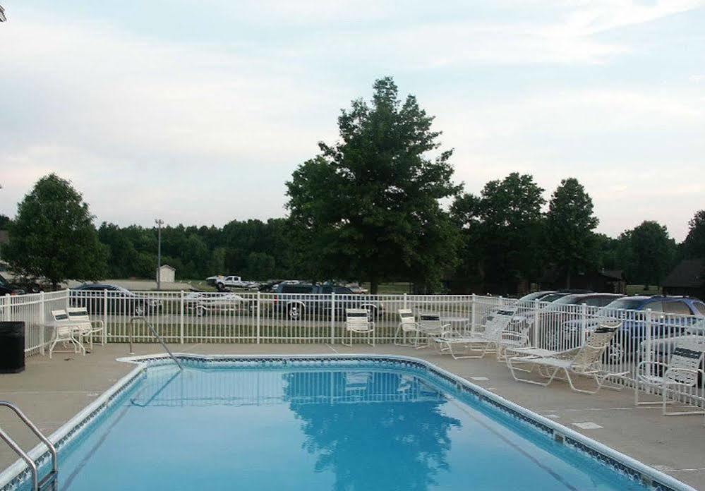 Mariner'S Village Resort Carlyle Extérieur photo